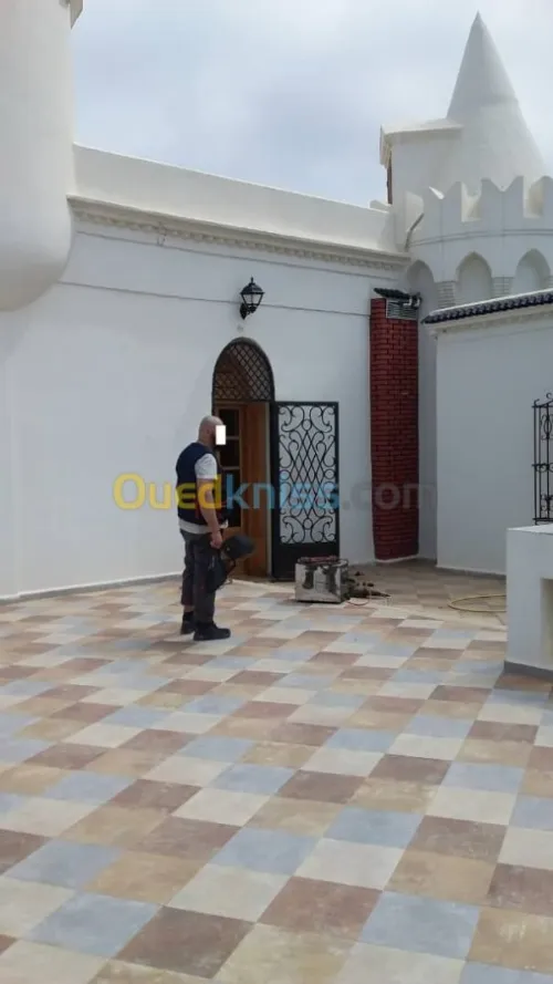 صناعة كل أنواع الأبواب من الحديد 