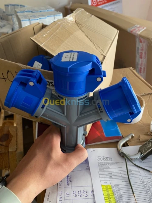 Box et prises en caoutchouc ROSI