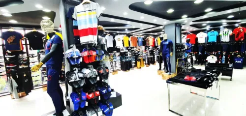 Agencement magasin vêtement