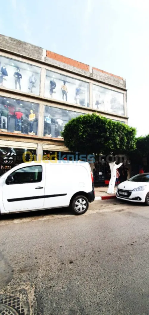 Agencement magasin vêtement