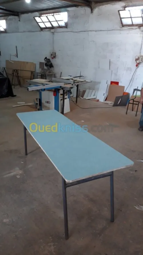 Fabrication de mobilier scolaire