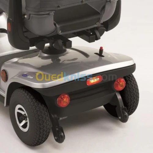 SCOOTER SENIOR INVACARE LEO USA