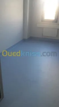 équipe pose gerflex moquette pvc antis