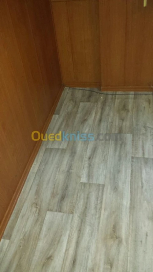 équipe pose gerflex moquette pvc antis