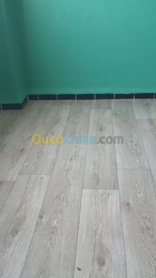 équipe pose gerflex moquette pvc antis