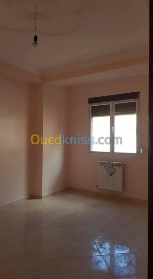 Location Appartement F4 Tipaza Kolea