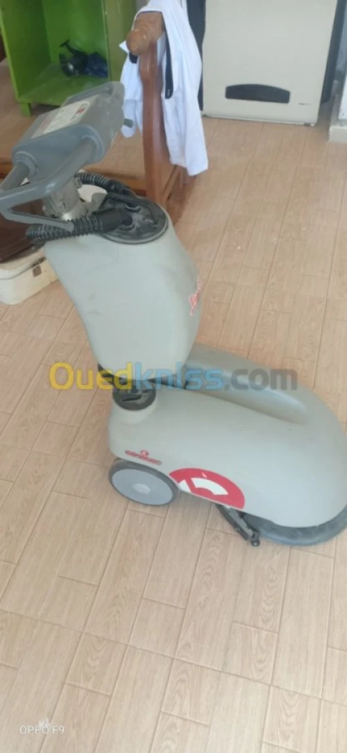 Auto laveuse 