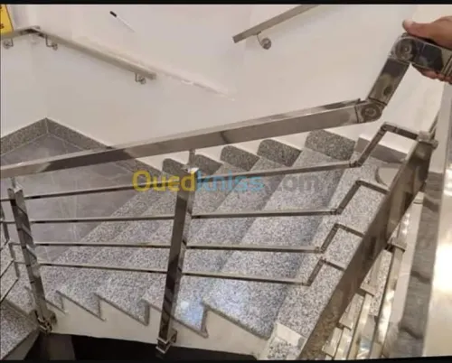 rampe d'escalier en acier inoxydable