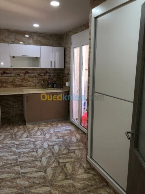 Location Appartement F5 Alger Souidania