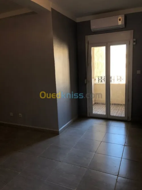 Location Appartement F5 Alger Souidania