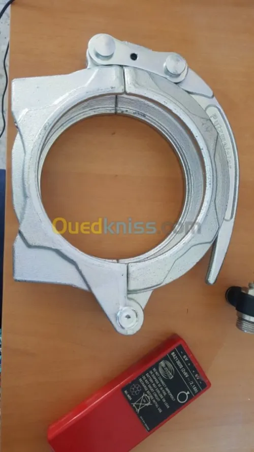 Pièce pour pompe a beton بيع قطاع غيار