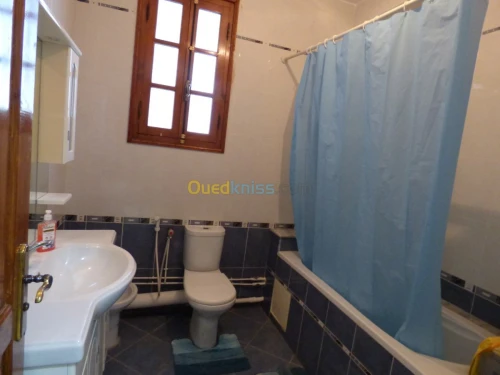 Location vacances Appartement F5 Alger Dely brahim