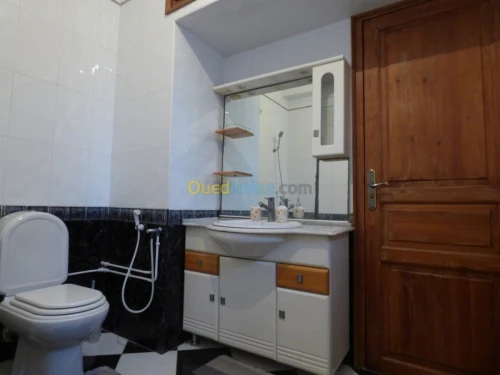 Location vacances Appartement F5 Alger Dely brahim