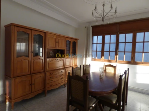 Location vacances Appartement F5 Alger Dely brahim