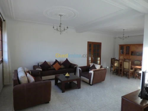 Location vacances Appartement F5 Alger Dely brahim
