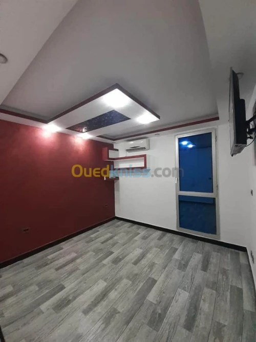 Placo platre . Plafond demontable .pvc