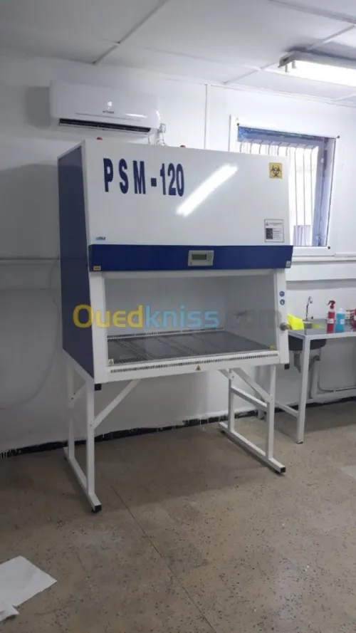 Poste microbiologique PSM-120