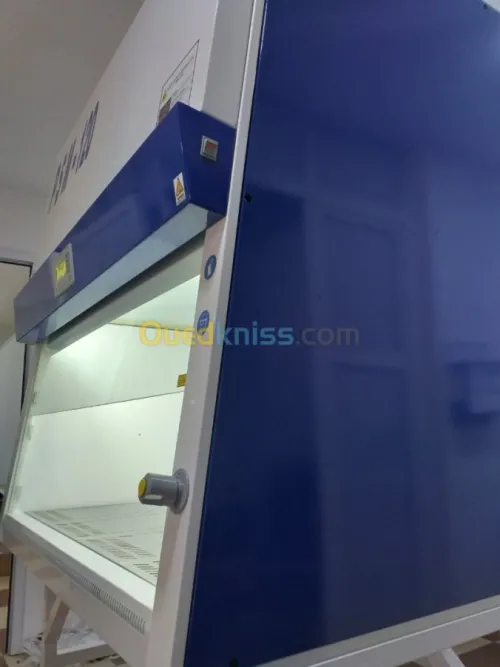 Poste microbiologique PSM-120