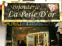 Communication,dècoration et managment