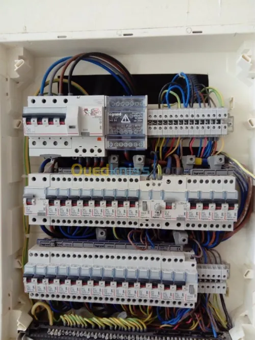 Electricien industriel et batiment 