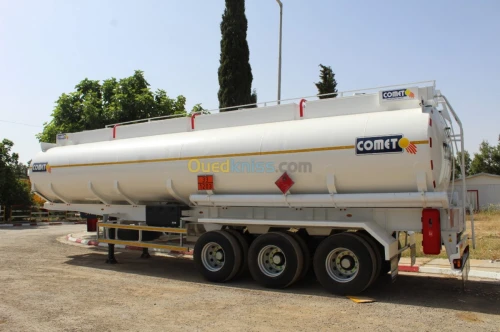 COMET SR CITERNE HYDROCARBURE A TROIS ESSIEUX 2026