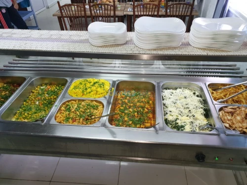 traiteur et gestion des cantine 