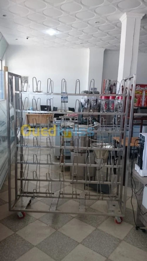 CHARIOT - BAC ET RAYONNAGE 