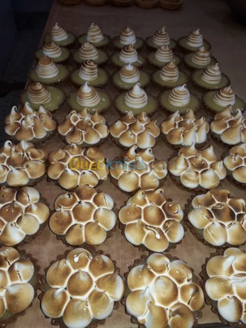 Gâteaux croissants tartes ... ect