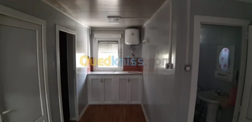 Chalets pour vacances et habitation.