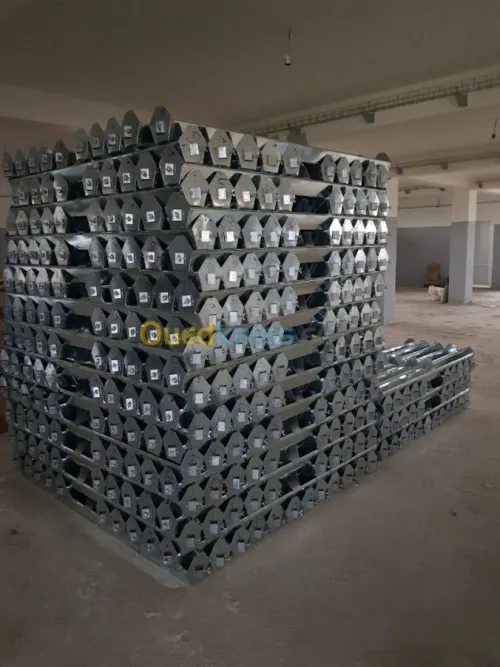 Batterie poule pondeuse et équipement 