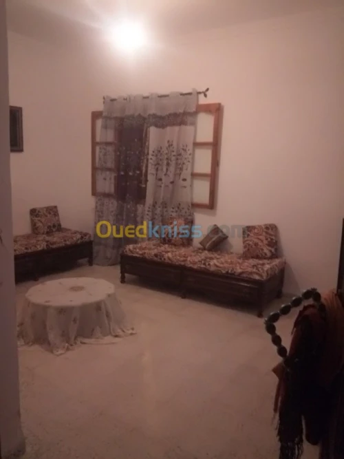 Location vacances Appartement F3 Chlef Tenes