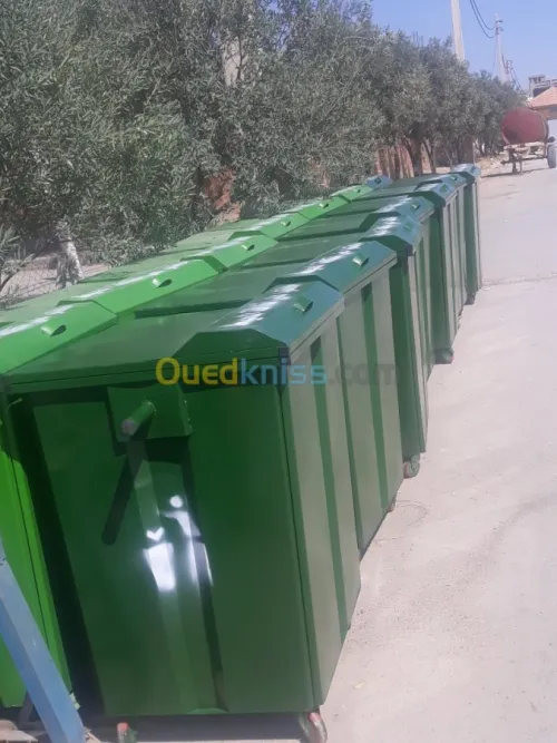 حاويات النفايات   (حديد  .. قلفنيزي )