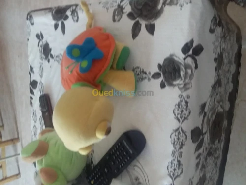 Des hochet et jouet de marque