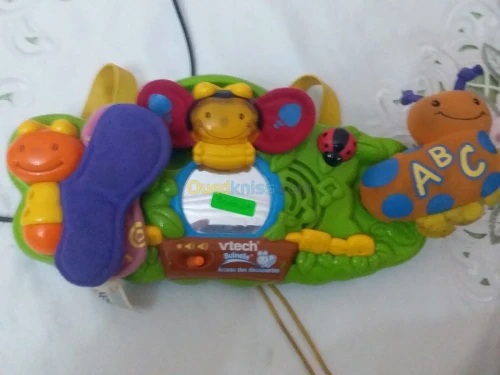 Des hochet et jouet de marque