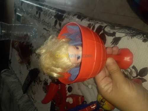 Des hochet et jouet de marque