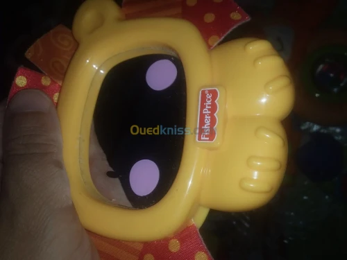 Des hochet et jouet de marque