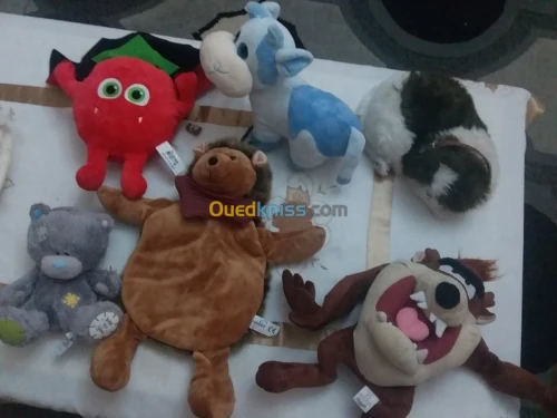 Des hochet et jouet de marque