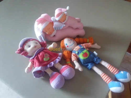 Des hochet et jouet de marque