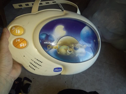 Des hochet et jouet de marque