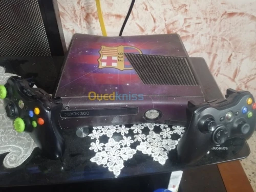 XBOX360 250GO 21 JEUX TRES BON ETAT