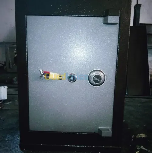 Industrie des coffres fort et derivee