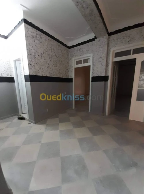 Location Appartement F4 Medea Berrouaghia