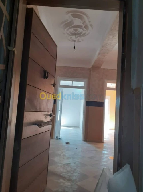 Location Appartement F4 Medea Berrouaghia