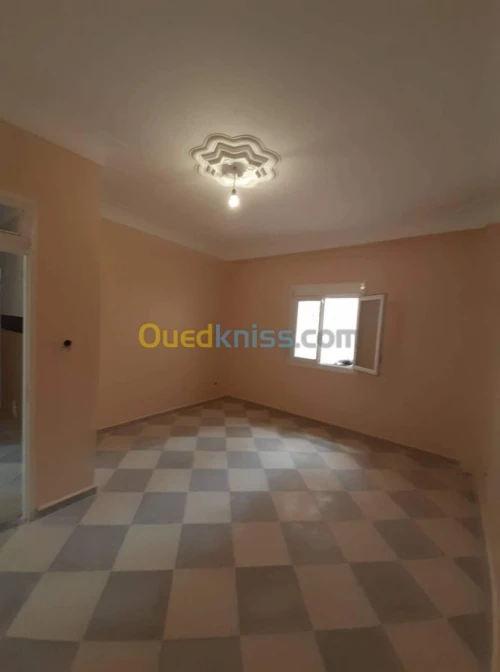 Location Appartement F4 Medea Berrouaghia