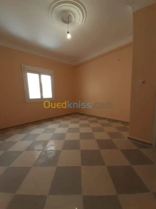 Location Appartement F4 Medea Berrouaghia
