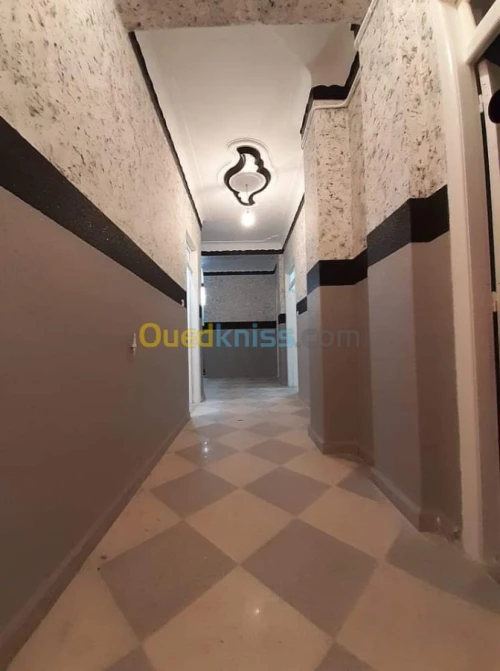 Location Appartement F4 Medea Berrouaghia