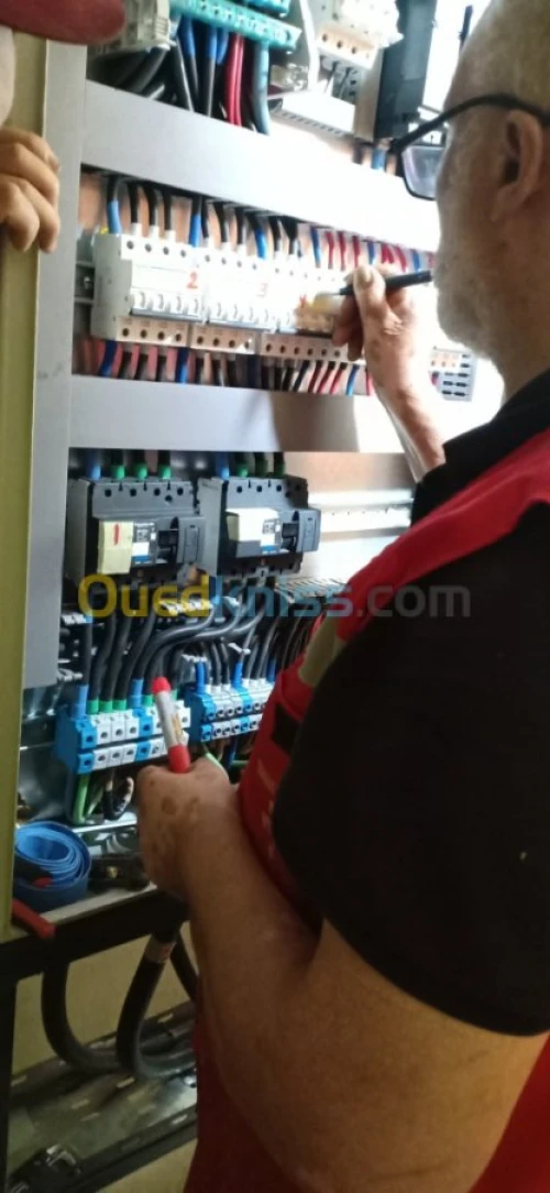 entreprise de electricite moy tansion 