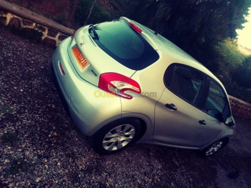 Peugeot 208 2012 Access
