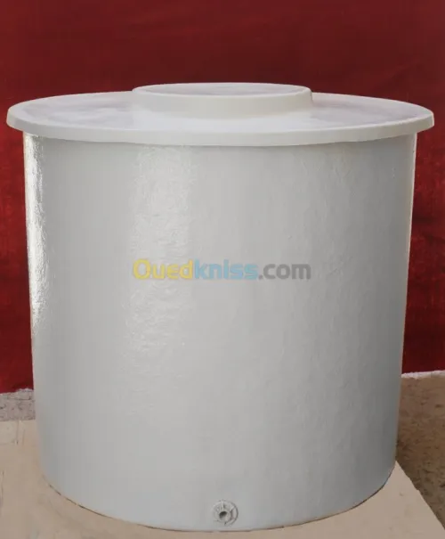 citerne fibre de verre et résine (PRV)