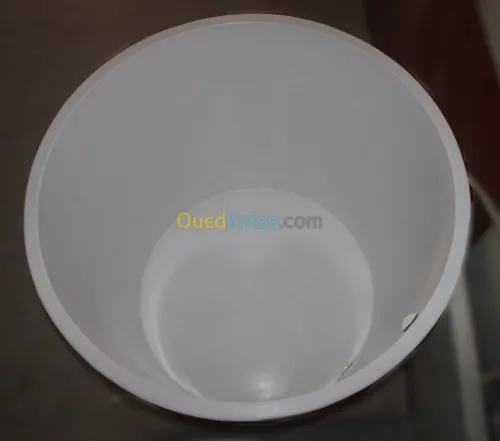 citerne fibre de verre et résine (PRV)